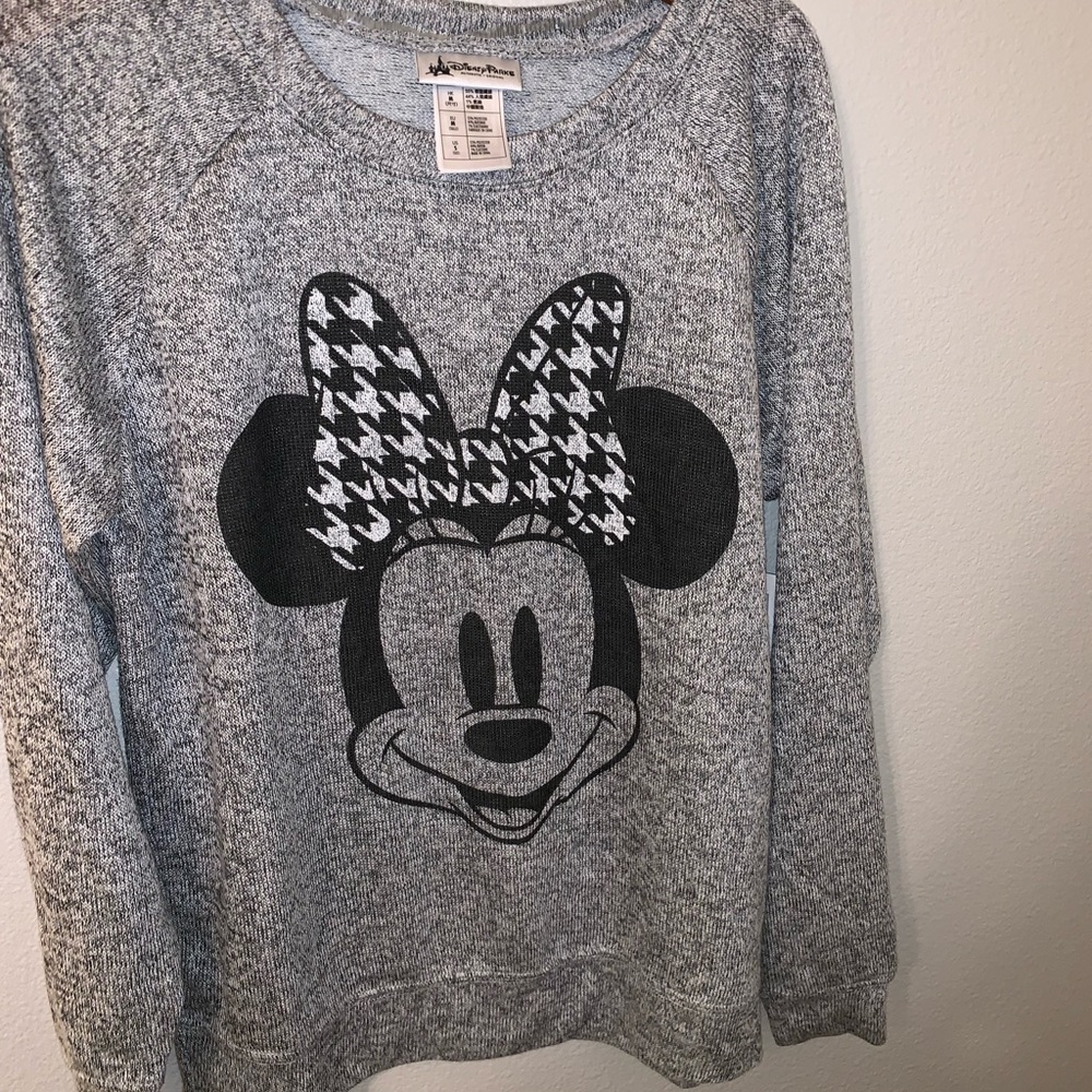 Disney top